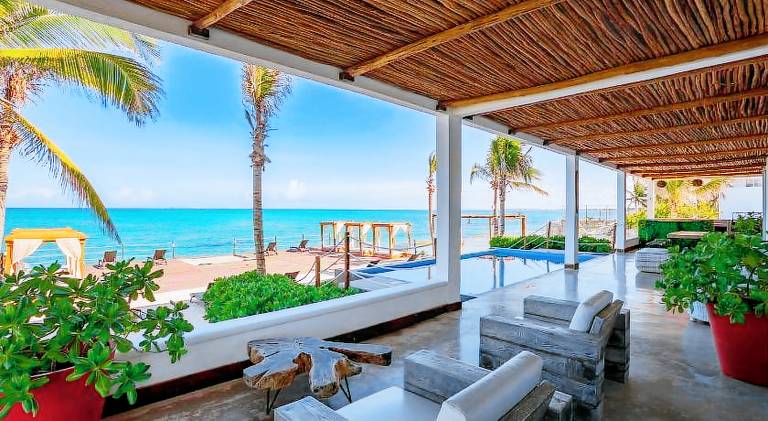 Villa with pool & jacuzzi in Cancún