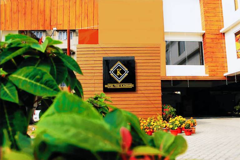 Hotel The Kalyaniz