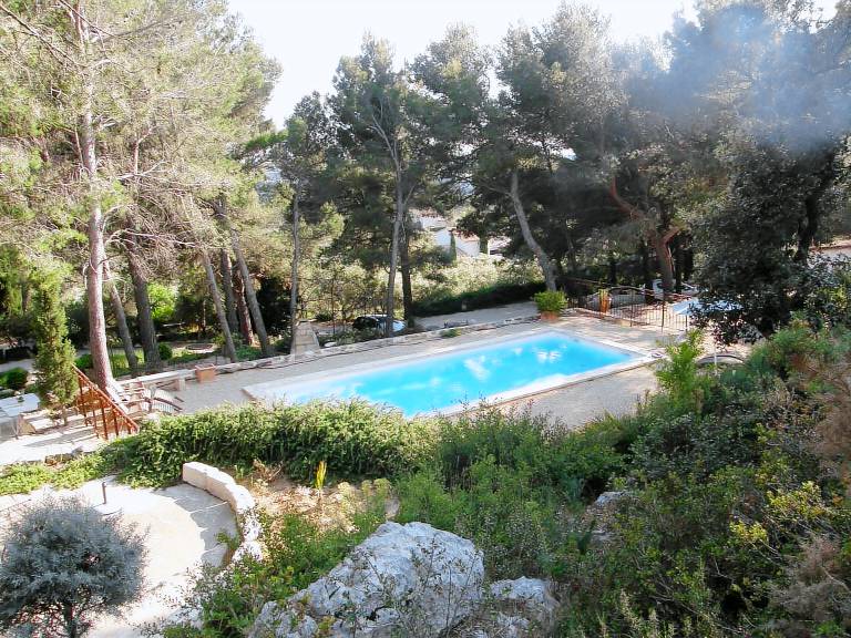 Pension  Mouriès