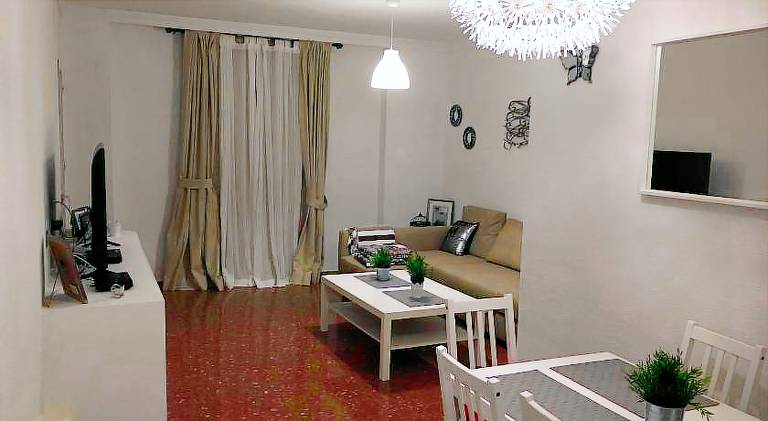 Rental apartment with patio — photo 4