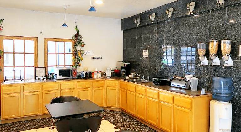 Capital inn — photo 3