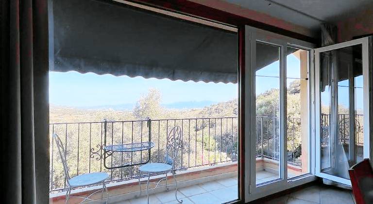 Holiday apartment with yard & terrace | Pets allowed — photo 5