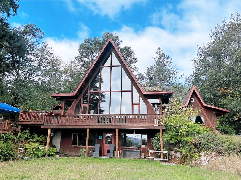 House  Vashon