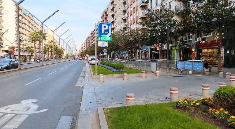Apartment with terrace — photo 2