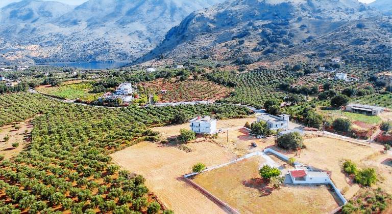 House with 2 rooms for 5 persons in Apokoronas