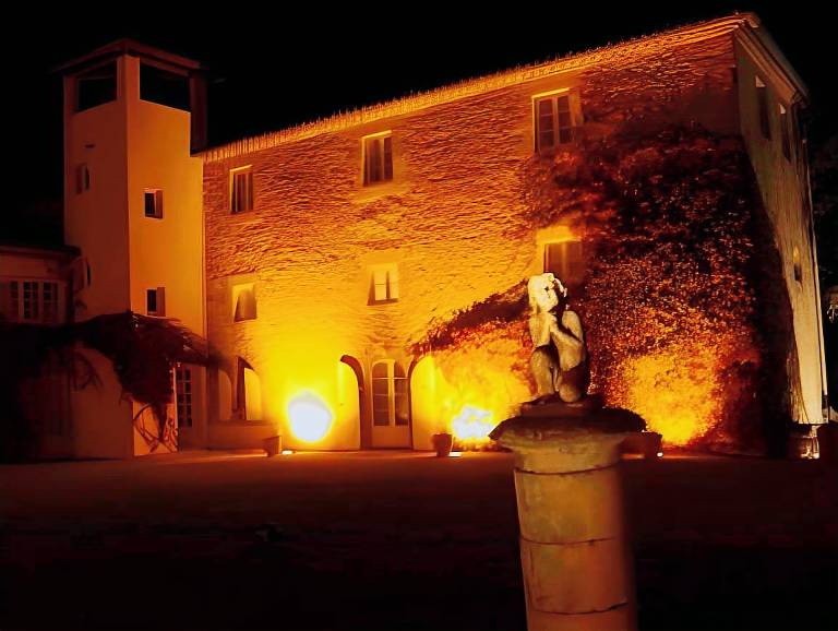 Rental apartment with pool in Castelnaudary