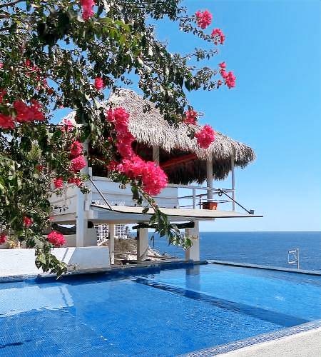 Rental apartment with terrace, garden & pool in Oaxaca