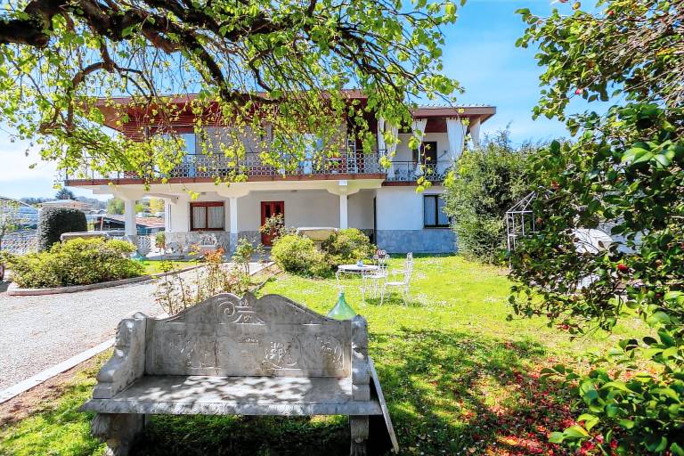 Villa Arona
