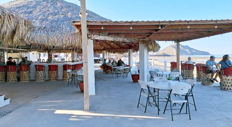 7 Beach Front Private Room — photo 3