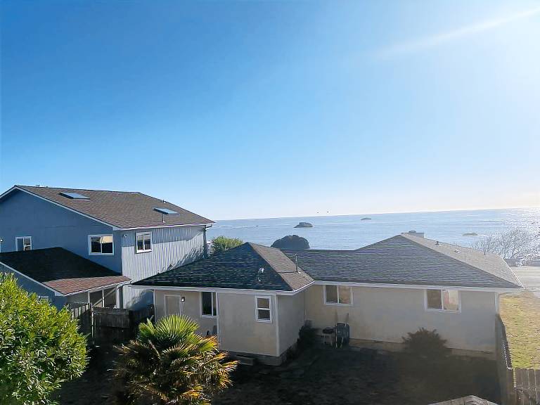 House  Crescent City North