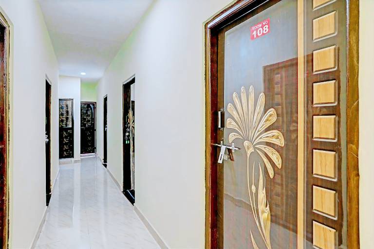 Hotel O Leo Star