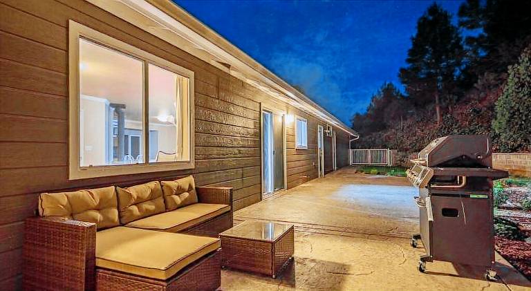 Alpine 4 Bedroom Retreat with Hot tub and Pool table — photo 5