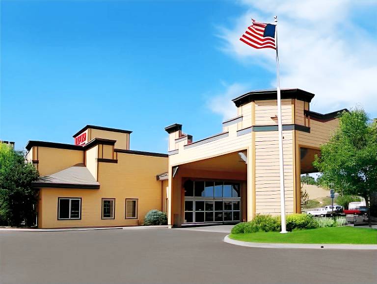 Oxford Suites Pendleton in Pendleton, OR