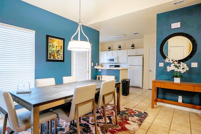 Condo with pool & garden — photo 4