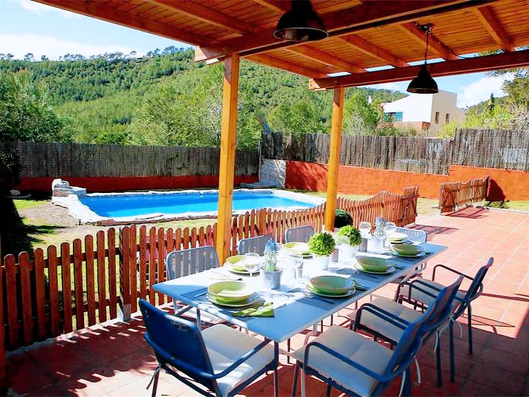 Villa with grill, private pool & yard — photo 4