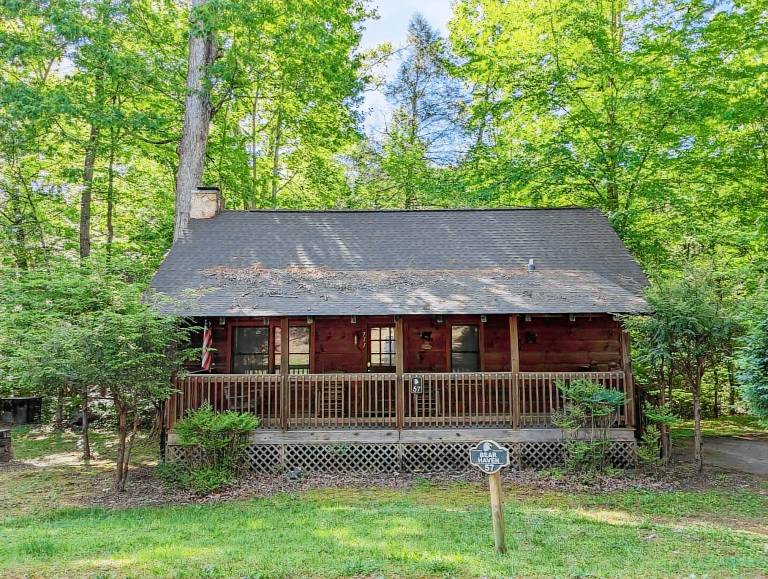 Children-friendly charming cabin with private pool | Dogs allowed — photo 2