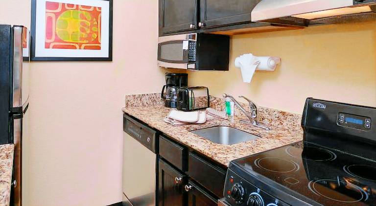 Candlewood Suites Miami Lakes By IHG — photo 4