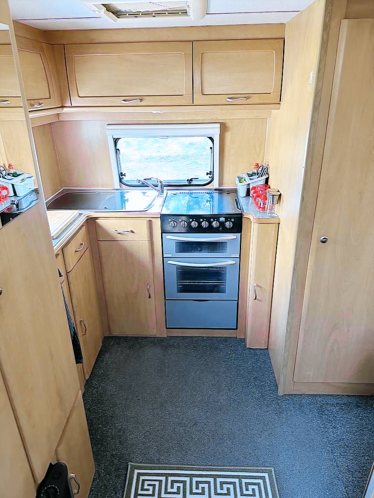 Caravan Acton