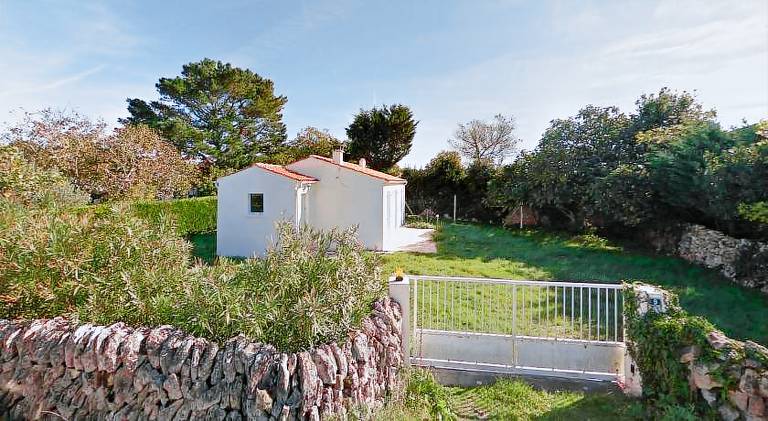 Villa with 2 rooms for 6 persons in Saint-Pierre-d'Oleron