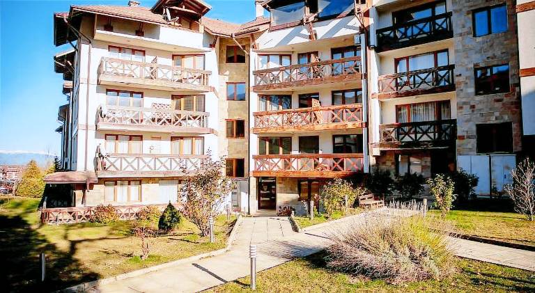 Pirin SkiLift Apartment - Cozy & Modern App in Bansko, 100 m to the Gondola — photo 4