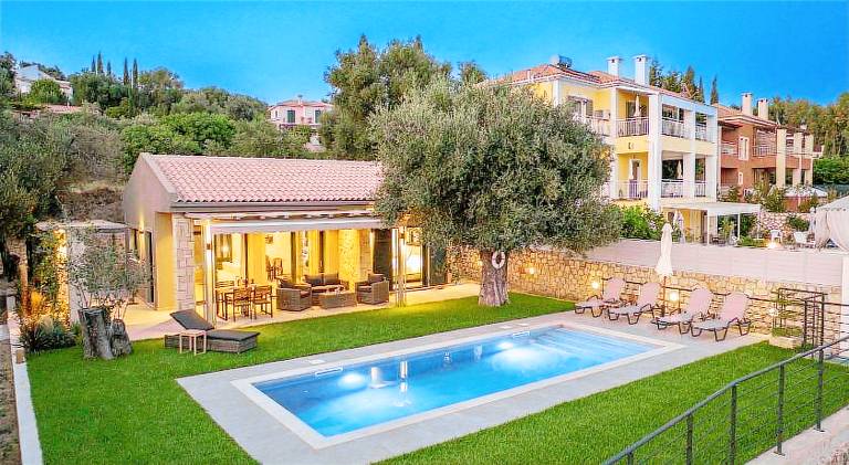 Villa with pool in Kefalonia