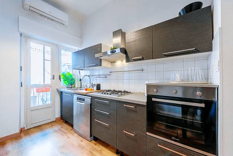 Apartment with terrace — photo 2
