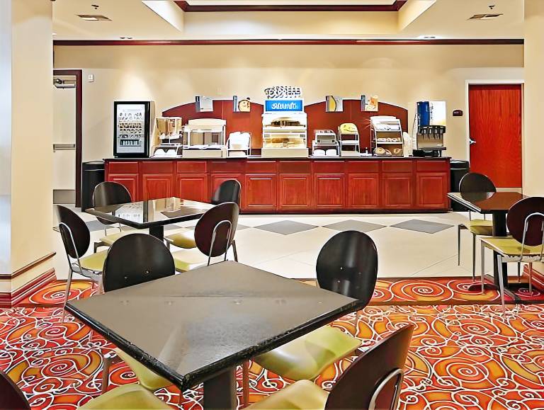 Holiday Inn Express Hotel and Suites Shreveport-West By IHG — photo 4