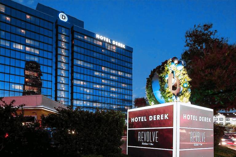 Hotel Derek in Houston, TX
