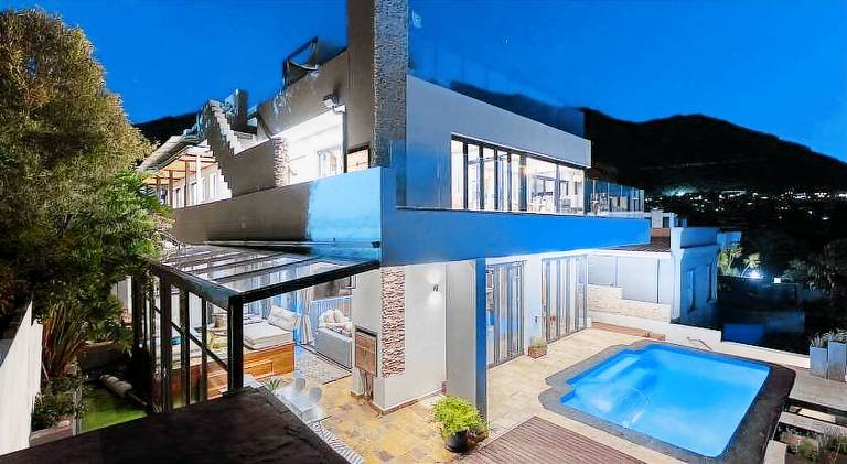 800 m&sup2; Ferienhaus