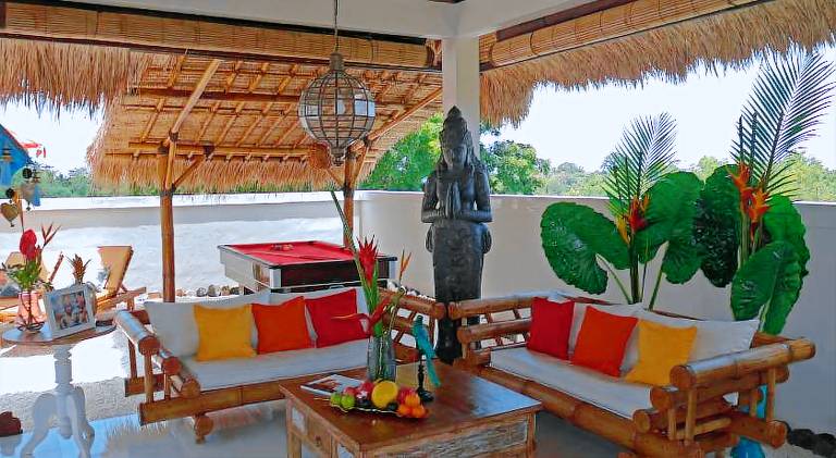 Villa with terrace, hot tub & pool — photo 2
