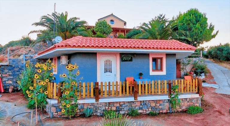 Vacation home with 1 room for 3 persons in Sitia