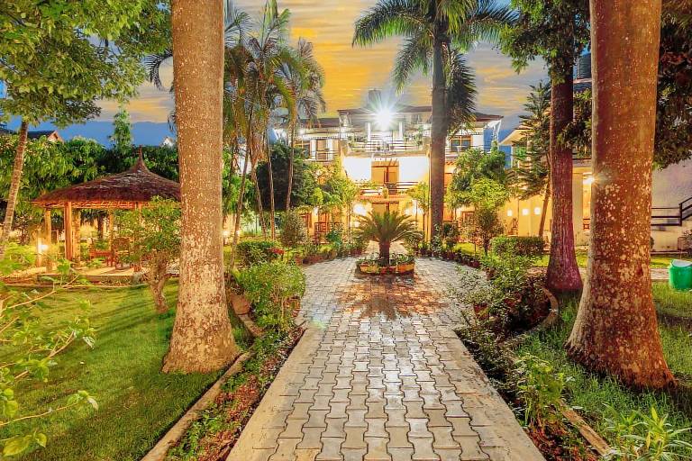 Resort Bachhauli