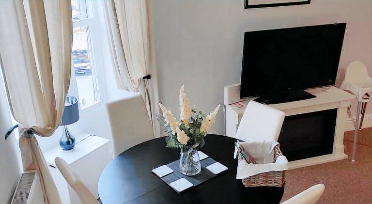 Holiday apartment with 3 rooms for 6 persons — photo 4