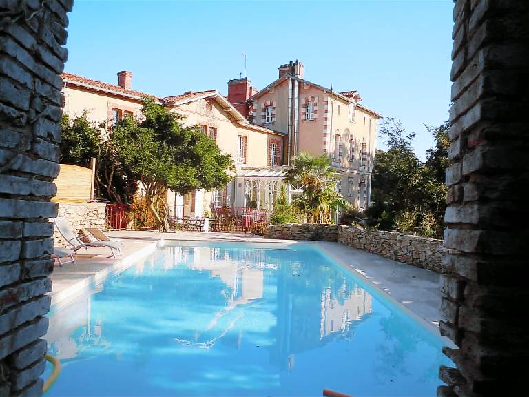 Château Saint-Étienne-de-Mer-Morte