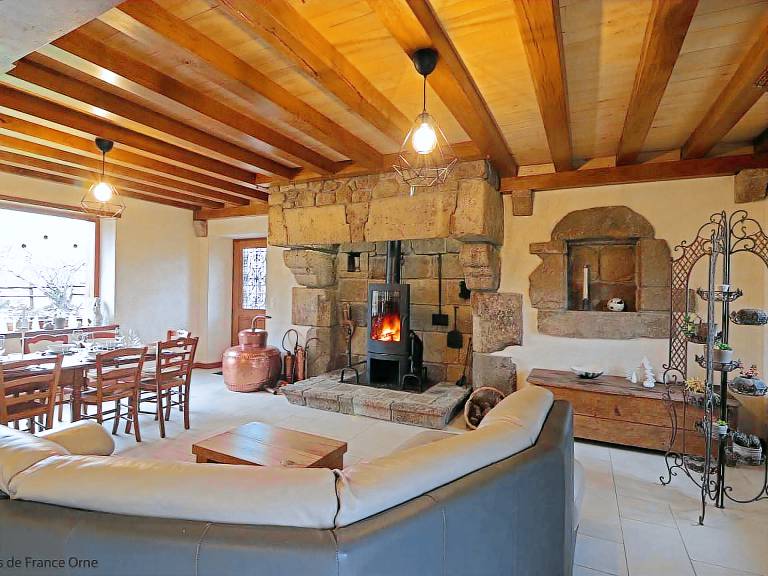 Authentic house by a pond with pets allowed, linens and cleaning included — photo 5