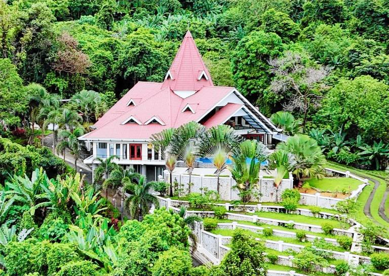 850 m&sup2; Villa