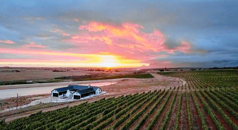 390 m&sup2; Ferienhaus