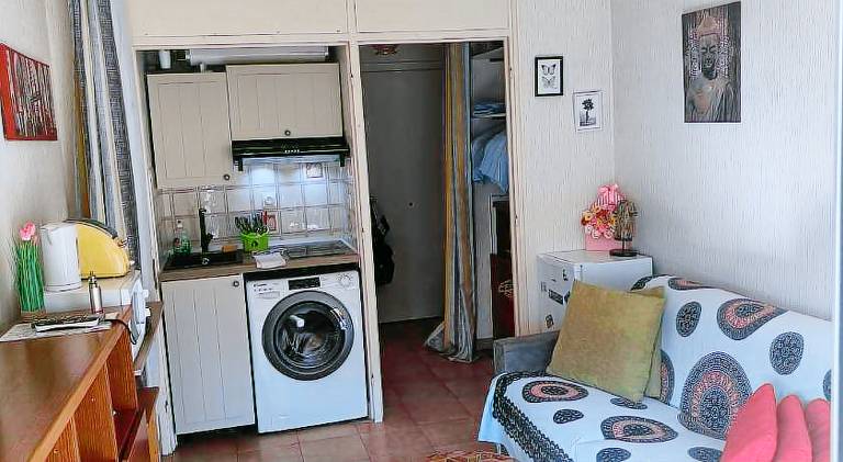 Apartment with terrace | Close to Russian Orthodox Cathedral | Pets are welcome — photo 4