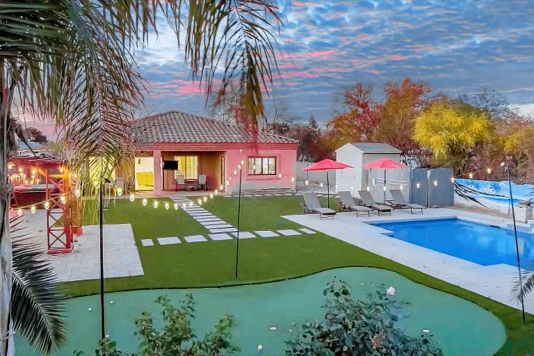 House  Paradise Acres