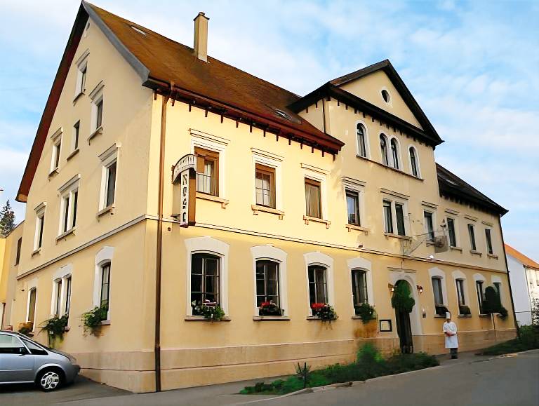 Landgasthof & Hotel zur Rose Berg in Ehingen