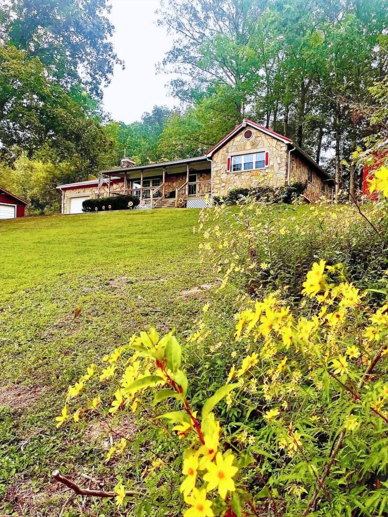 House Nolin Lake