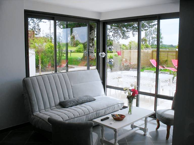 Family-oriented pleasant house with private pool, grill & garden | Pool view | Pet-friendly — photo 4