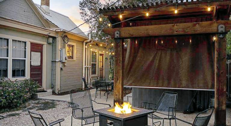 Memorial Day, Pet-Friendly, Hot Tub, Fire Pit, King Beds — photo 4