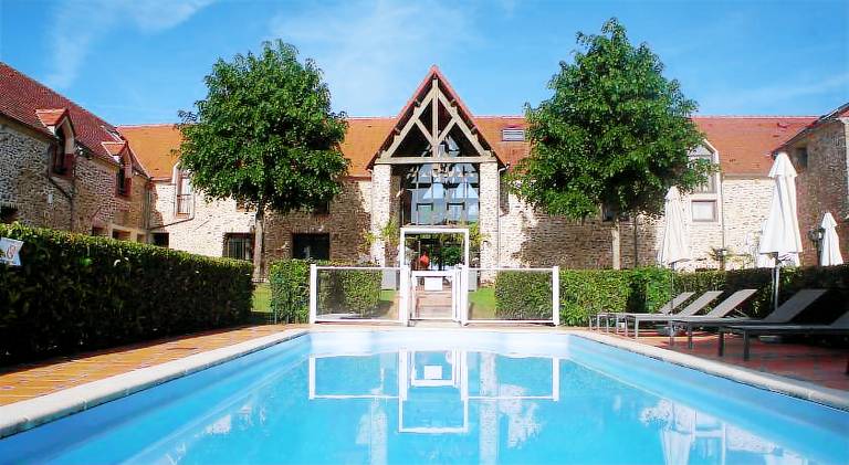 Hotel Les Suites - Domaine de Crecy — photo 5
