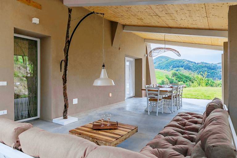 Villa with barbeque, garden & patio | Mountain view — photo 3