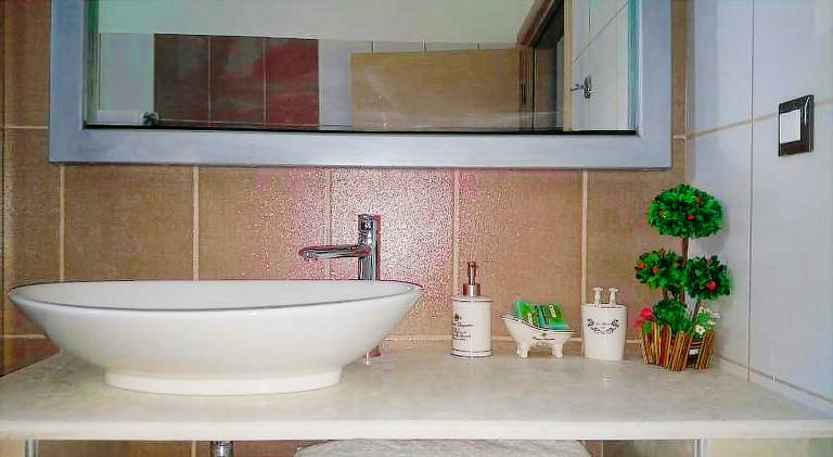 Villa with pool — photo 2