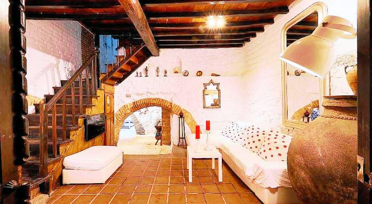 Charming vacation home with pool | Pet-friendly — photo 2