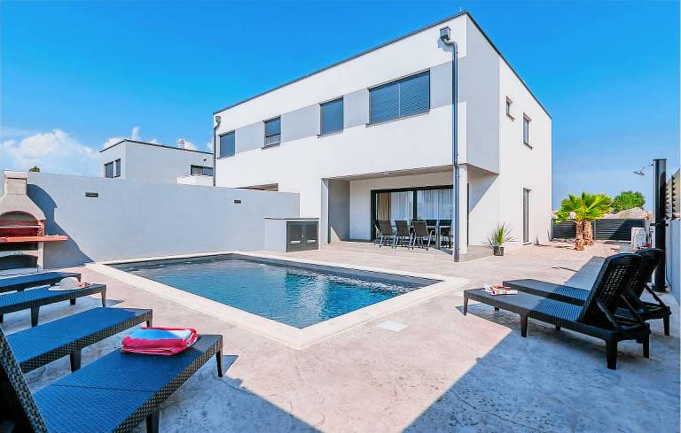 Ferienhaus in Zukve, Nin f&uuml;r max. 8 Personen