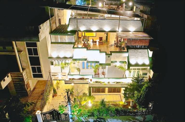 House with 5 rooms for 10 persons in Jaipur
