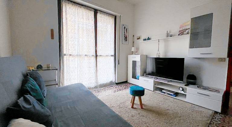 Holiday apartment with patio & pool — photo 5